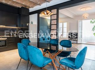 Affitto Piccolo appartamento in L´Antiga Esquerra de l´Eixample. Piso alto en finca regia de enric granados