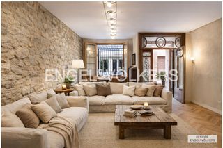 Maison à Centre-Nucli Antic. Casa de campo con licencia turística en centro de premià de mar.