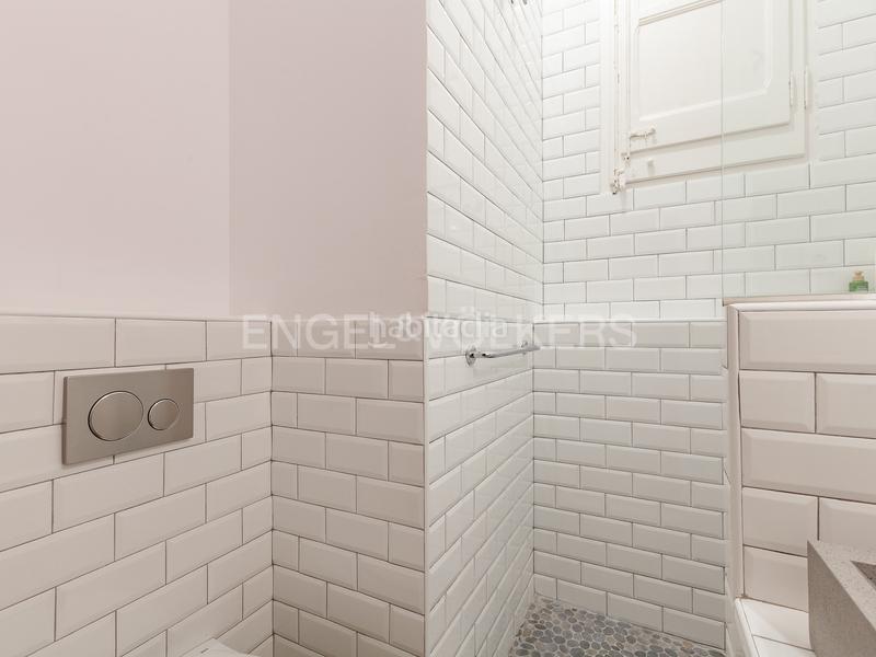 Foto 4d272d6b-c0bf-4590-ac25-a791d7abb282. Miete appartement mit heizung in El Poble Sec - Parc de Montjuïc Barcelona