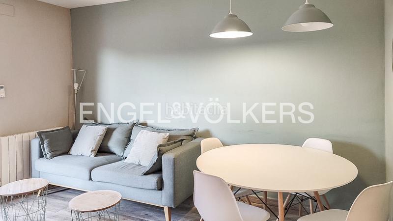 Foto 1f8fa75f-9c6d-40e3-8078-4ba2089b00e1. Alquiler apartamento estupendo piso con terraza temporal en Barcelona