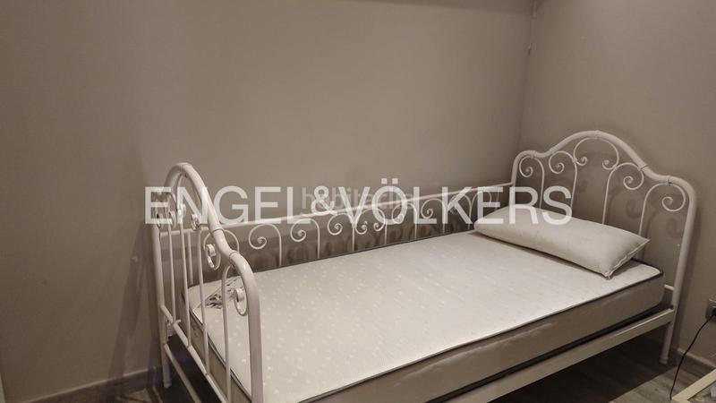 Foto b2e6d9af-45eb-4263-868f-cf6612468f15. Alquiler apartamento estupendo piso con terraza temporal en Barcelona