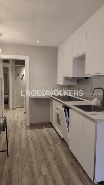 Foto bf7c8fab-3d6a-40e3-962f-415e40898b55. Lloguer apartament amb calefacció a Vallcarca - Penitents Barcelona