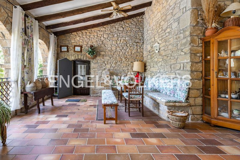 Foto 08bd5883-ca94-4416-88b0-865452357c7d. Masia amb calefacció aparcament a Bruc (El)