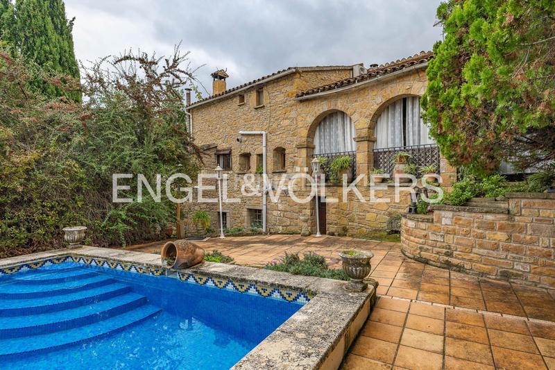 Foto 378708cc-bf01-466b-b122-47784939e06b. Mas avec chauffage parking dans Marganell