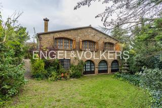 Masia a Marganell. Exclusiva masía a los pies montserrat