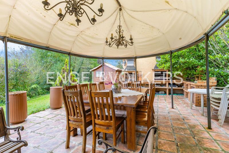 Foto 543fc3f2-10ce-469e-8ba2-2f37f41fd54d. Mas avec chauffage parking dans Marganell