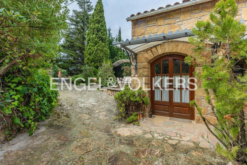 Foto ef86a800-dc88-43e5-b5d6-ddb8a86199d4. Mas avec chauffage parking dans Marganell