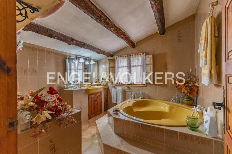 Foto ff1e4fe2-a58d-4c62-b166-23516c726d5c. Mas avec chauffage parking dans Marganell