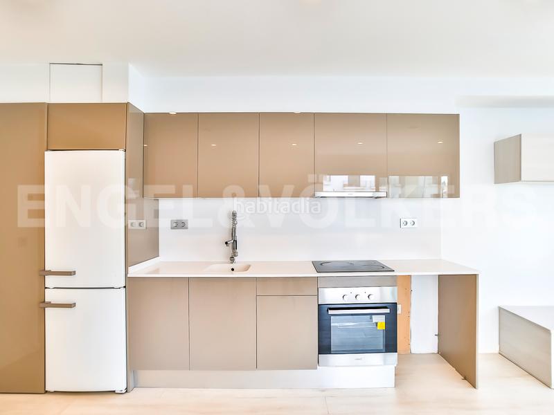 Foto bd5f7e95-3b19-4803-8c9c-acc8c5331bea. Alquiler apartamento piso moderno, semi nuevo en Centre Sitges