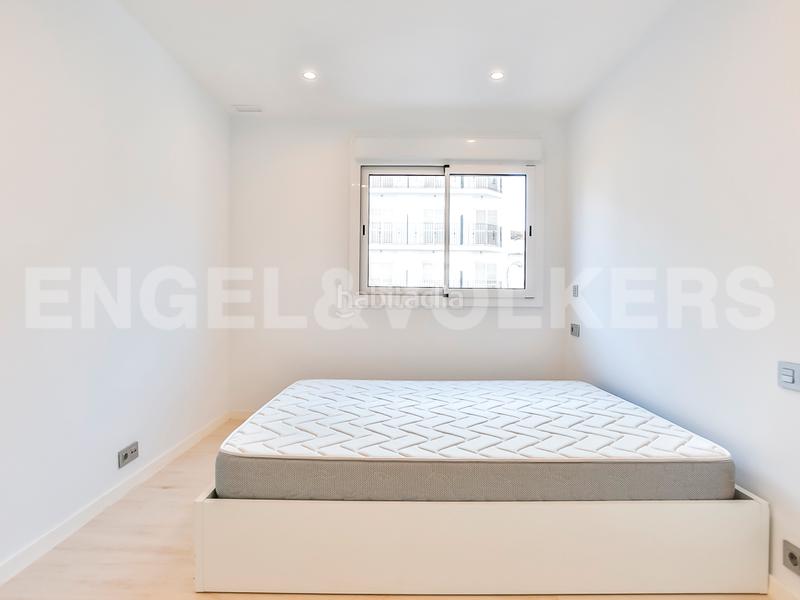 Foto 28ea4f9d-4639-45ef-99c3-d9ff2860df7b. Lloguer apartament amb calefacció piscina a Centre Sitges