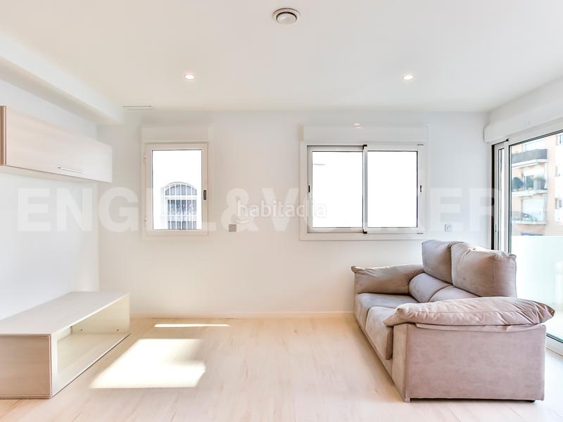 Foto 5a6625aa-3f96-4b51-a452-247183a3a154. Rent apartment with heating pool in Centre Sitges