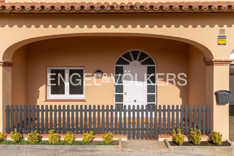 Foto 415182a4-ccf9-4998-ae60-6321998f34b1. Casa con riscaldamento parcheggio in Sant Vicenç Centre Sant Vicenç de Montalt