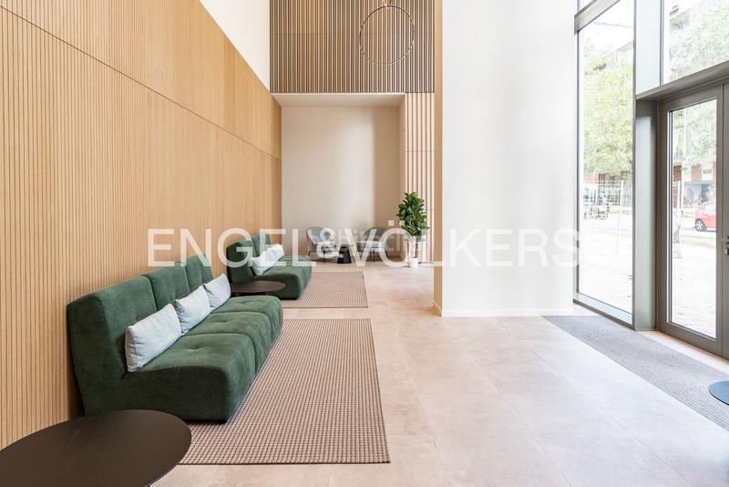 Foto 6edc98c4-b9a5-41bb-8a01-e2210f064531. Alquiler estudio elegancia y modernidad en el emblemático edificio torre barceló en Mataró