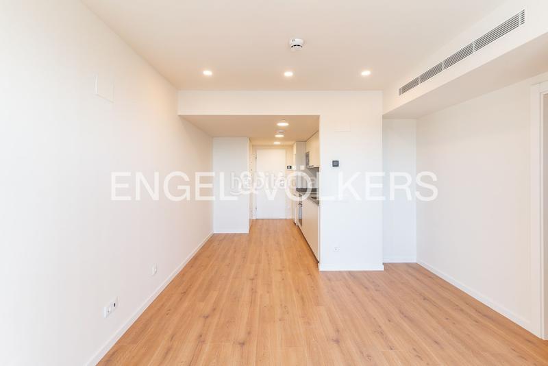 Foto 8b46ab6e-35d0-4d9e-8227-69dbc8635e90. Alquiler apartamento elegancia y modernidad en el emblemático edificio torre barceló en Mataró