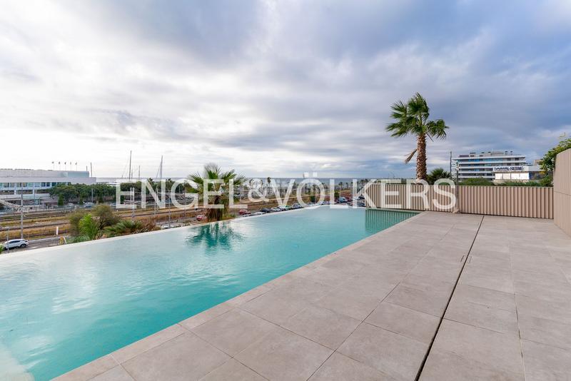 Foto 9bfdf603-65ca-4310-9c4b-64c8efab5479. Alquiler estudio elegancia y modernidad en el emblemático edificio torre barceló en Mataró