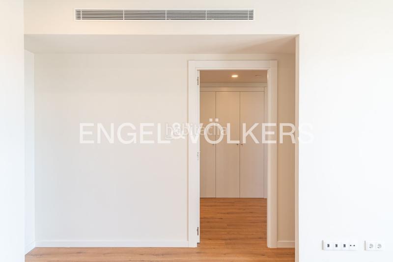 Foto a5905d19-8900-4ad9-828f-8b5f379b8078. Alquiler apartamento elegancia y modernidad en el emblemático edificio torre barceló en Mataró