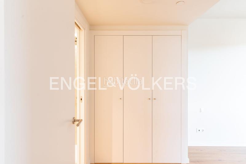 Foto 2e4c1223-49eb-4775-ba6f-f1213f2716bb. Rent studio with heating parking pool in Eixample Mataró