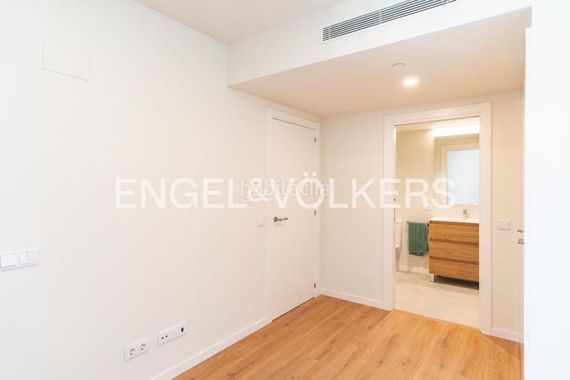 Foto ec66addf-507c-43dc-b758-5d820786251c. Rent apartment with heating parking pool in Eixample Mataró