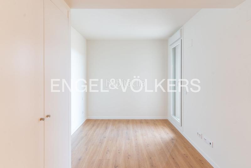 Foto fcb1ae22-e180-480f-8585-3a0dfca6002a. Rent studio with heating parking pool in Eixample Mataró