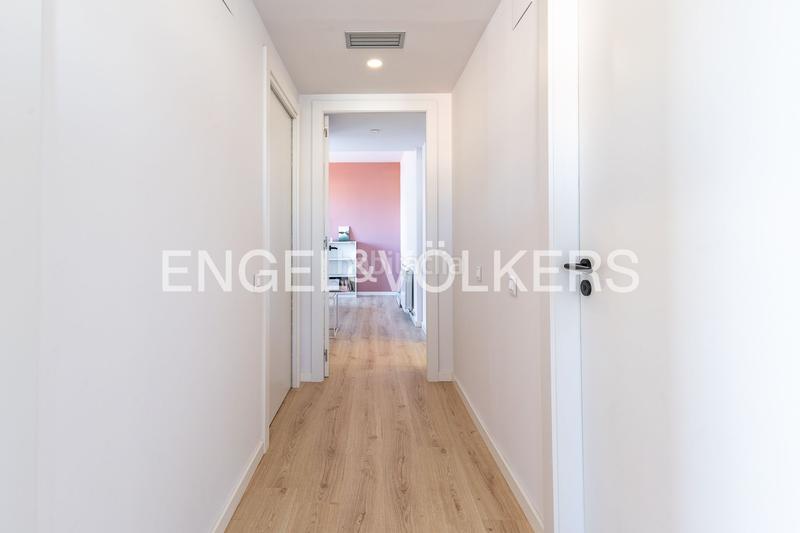 Foto b818deeb-5bd2-46db-ab52-3c8270a5ed0f. Apartament amb calefacció a Centre Mataró