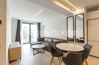 Alquiler Apartamento en Raval. Piso de larga estancia, obra nueva y céntrico