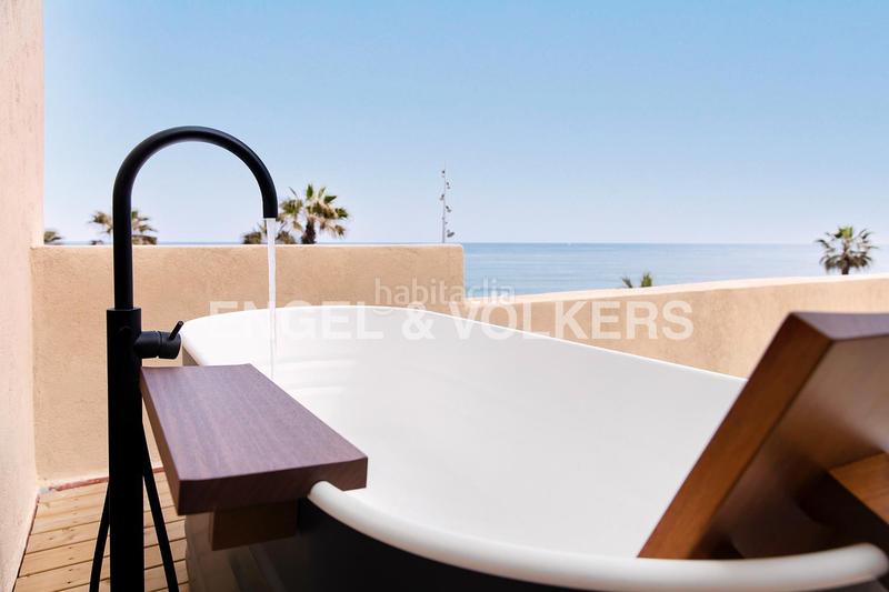 Foto 9598bc9c-5146-4def-acdb-3ee7799413ed. Alquiler ático duplex de lujo con terraza y vistas al mar en Barcelona