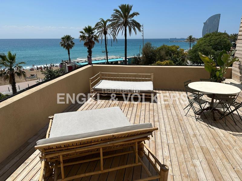 Foto b00b2221-dc55-4f92-9f1b-0a35b38fafb4. Alquiler ático duplex de lujo con terraza y vistas al mar en Barcelona