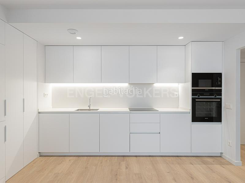 Foto d27de041-9da0-4b84-b7e2-0cae6940ec8e. Miete appartement mit heizung in Sagrada Família Barcelona