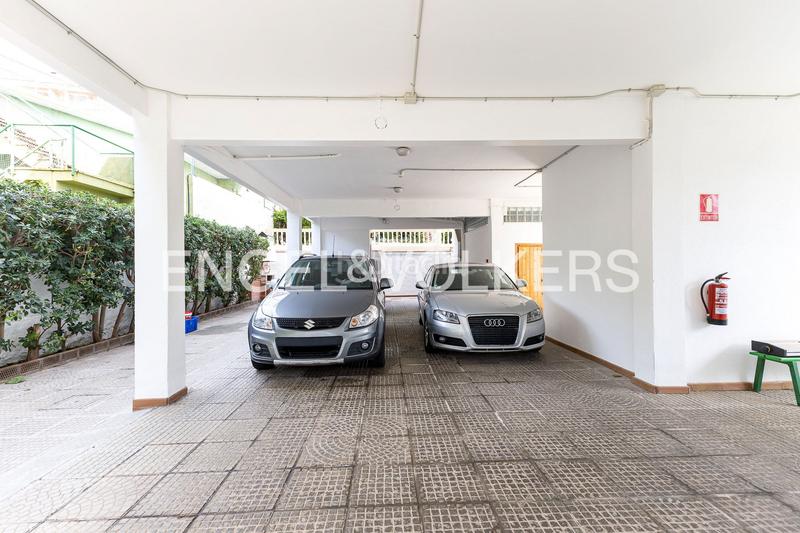 Foto 058f1feb-b8a4-4b2c-878e-174cb885cf51. Casa amb calefacció aparcament piscina a El Poal Castelldefels