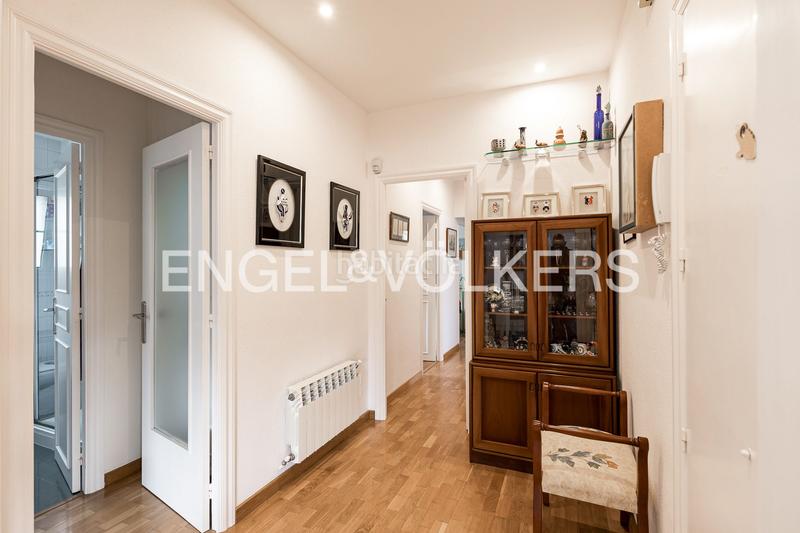 Foto 12ecbe39-6422-4a04-8e9e-186ac147fa73. Casa amb calefacció aparcament piscina a El Poal Castelldefels