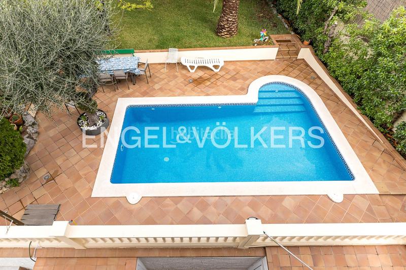 Foto 3ec12dfb-4aff-4643-b111-d70212e93a07. Casa amb calefacció aparcament piscina a El Poal Castelldefels