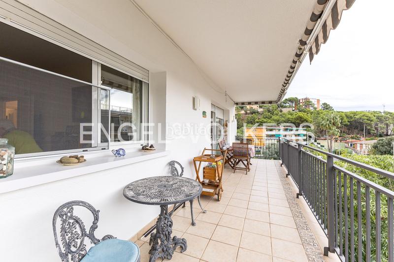 Foto 3fbcb632-49a4-44ef-8a81-8e1f45380b0c. Casa amb calefacció aparcament piscina a El Poal Castelldefels