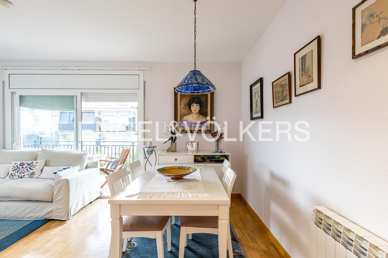 Foto a42d7164-a7f3-4a53-b9a5-737020722dd7. Casa amb calefacció aparcament piscina a El Poal Castelldefels