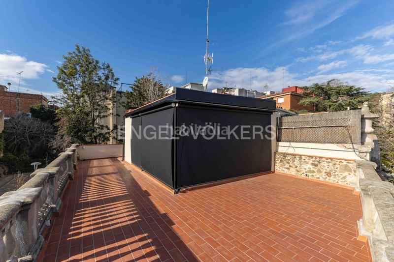 Foto 2b358c97-0e34-4353-9c5c-bf82c5b9151c. Alquiler casa  moderna con terraza en La Salut Barcelona