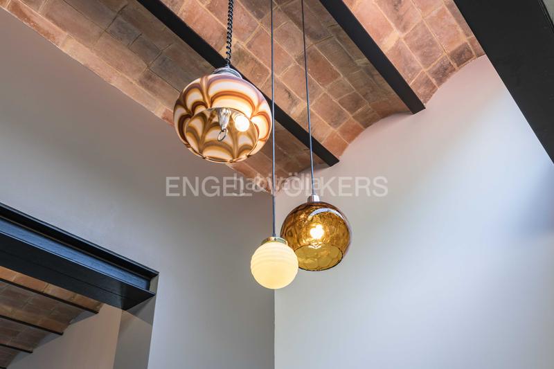 Foto ae0a6fbf-0a62-42a0-b6fc-fbc5649246e3. Alquiler casa  moderna con terraza en La Salut Barcelona