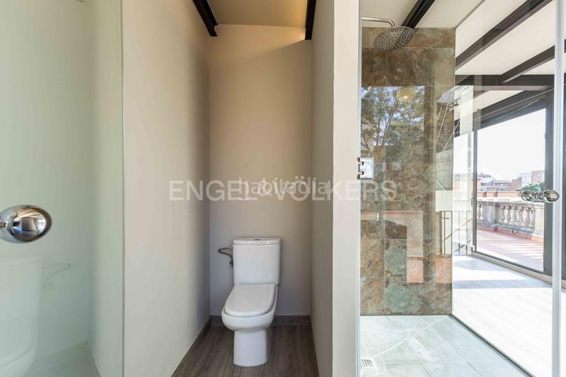 Foto f082ee8d-db04-44d9-868b-22dde62c6751. Miete haus mit heizung in La Salut Barcelona