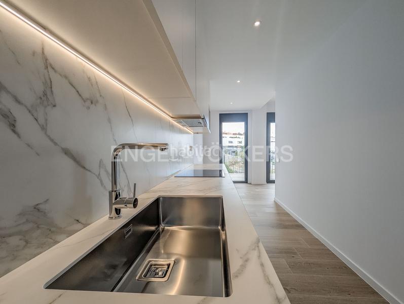 Foto 168bee30-28e3-45bc-8501-0436694708bd. Lloguer apartament amb calefacció aparcament piscina a Esplugues de Llobregat