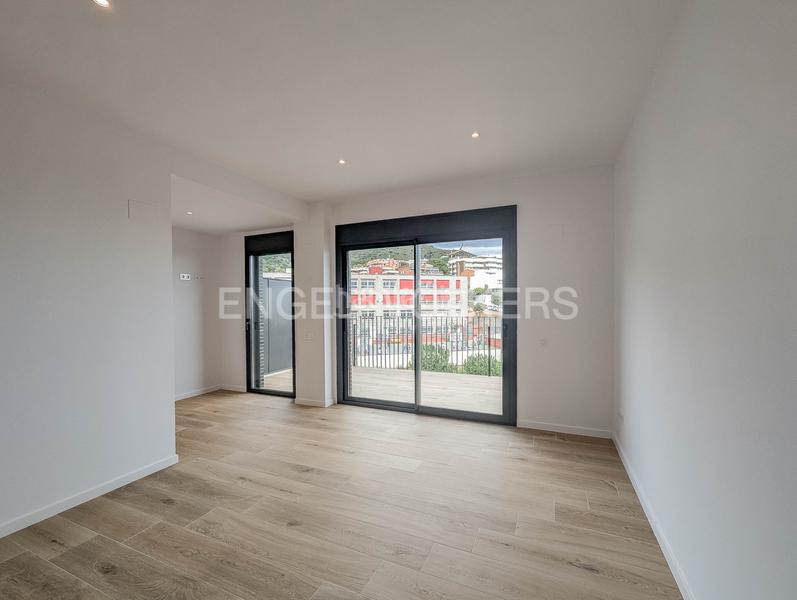 Foto 2401bfc1-43c5-4f99-bd4a-3a515121e5fa. Miete appartement mit heizung parking pool in Finestrelles Esplugues de Llobregat