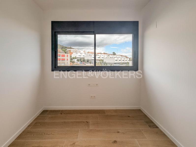Foto 798b1c63-38bd-4025-a74c-3093370f665f. Miete appartement mit heizung parking pool in Finestrelles Esplugues de Llobregat
