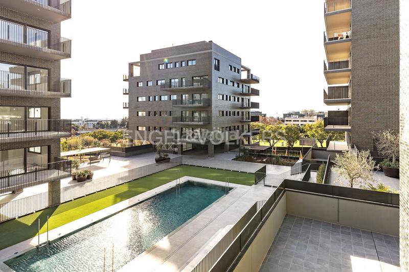 Foto fe41a46e-43f4-439c-a782-bbb17bdfc714. Miete appartement mit heizung parking pool in Finestrelles Esplugues de Llobregat