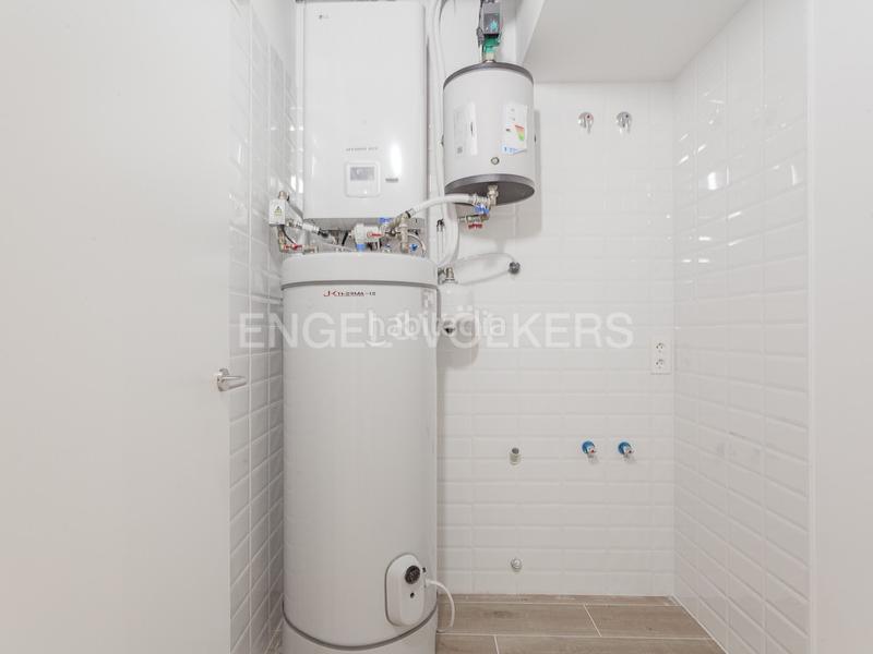 Foto b54a2091-119c-4dd2-bc51-1678748e91b9. Rent apartment with heating parking pool in Finestrelles Esplugues de Llobregat