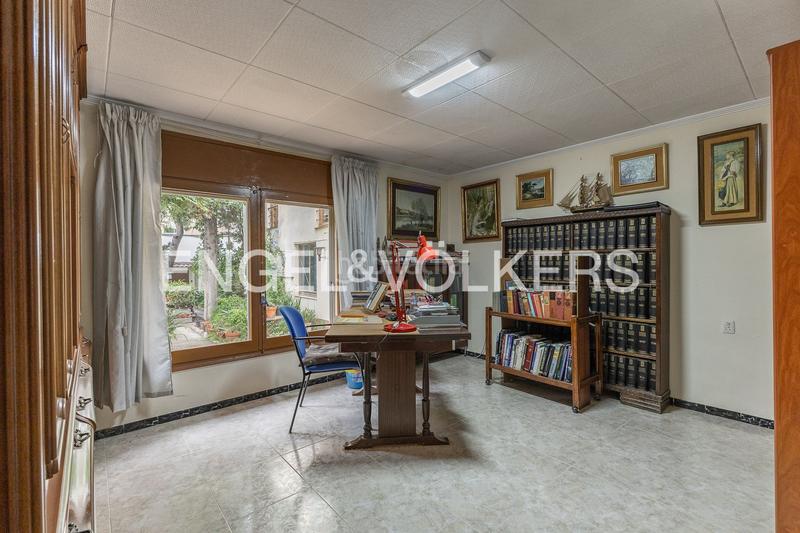 Foto a98724d2-d59d-4e6b-ae6d-3db5f39f9e6d. Casa amb calefacció aparcament a Ca n'Aurell Terrassa