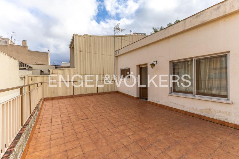 Foto ac19b0ee-36ab-4aab-85e3-de47b7f0182b. Casa amb calefacció aparcament a Ca n'Aurell Terrassa