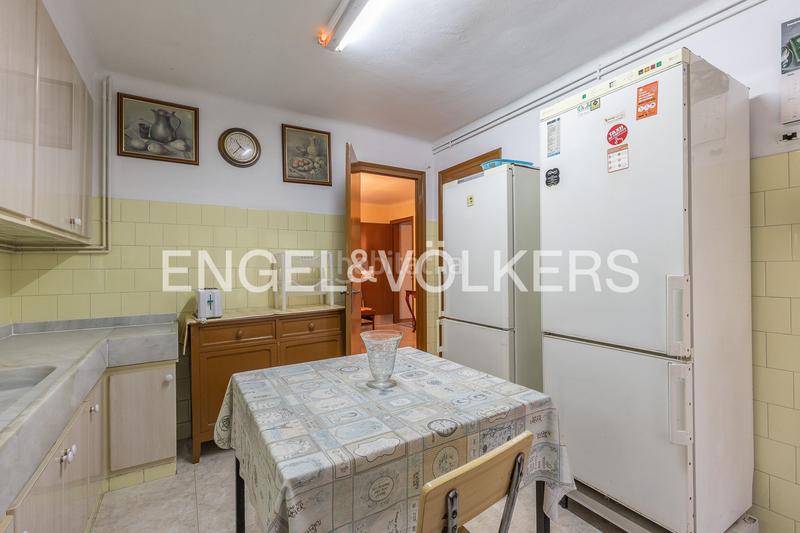 Foto e2c2edac-02e5-47ee-a921-ee82f91a4519. Casa amb calefacció aparcament a Ca n'Aurell Terrassa