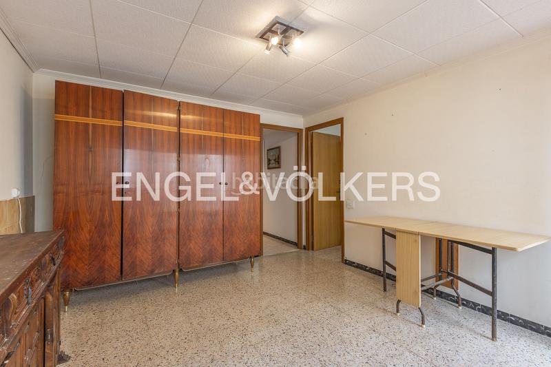 Foto fccf4799-d84a-44b4-aba9-fa93297e8f24. Casa amb calefacció aparcament a Ca n'Aurell Terrassa