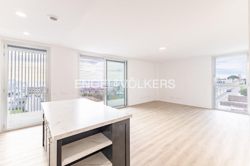 Foto 185ecd47-fa4b-44b7-b1fa-a2f7dba4e0ec. Alquiler dúplex magnífico piso con vistas al mar, zona exclusiva en el masnou en Masnou (El)