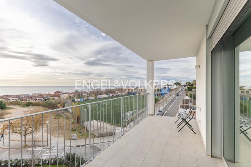 Foto 2a73c40e-1097-4849-a98c-f4a58c36cf82. Alquiler dúplex magnífico piso con vistas al mar, zona exclusiva en el masnou en Masnou (El)
