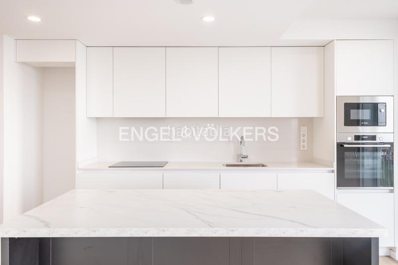 Foto 5f3f9eb9-fec9-4d00-82cf-0bc1d83ab7bd. Alquiler dúplex magnífico piso con vistas al mar, zona exclusiva en el masnou en Masnou (El)