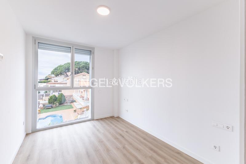 Foto 8f529085-b4aa-4588-a6e2-203bf112cdf5. Alquiler dúplex magnífico piso con vistas al mar, zona exclusiva en el masnou en Masnou (El)