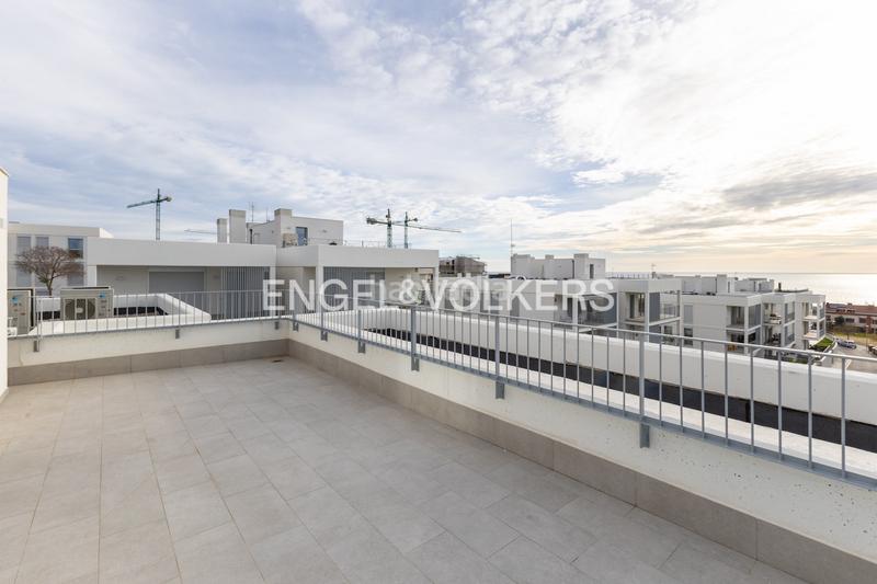 Foto e552c771-5220-4bcc-b8f3-effdbb87e684. Alquiler dúplex magnífico piso con vistas al mar, zona exclusiva en el masnou en Masnou (El)